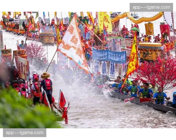 龙舟邀请赛广州举行，传统体育项目展现魅力