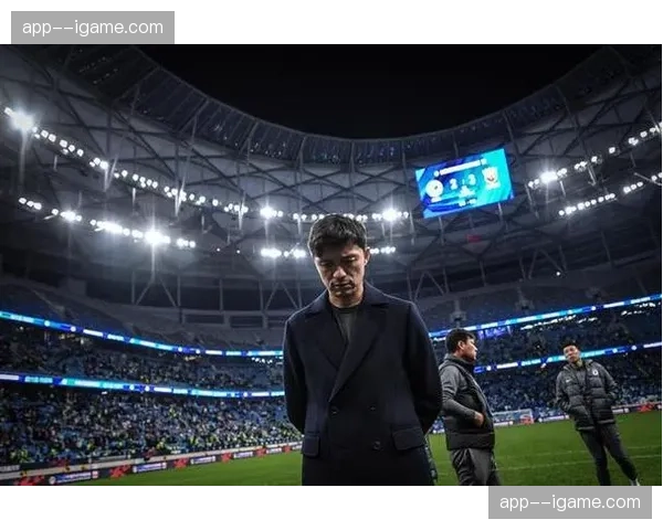 通讯：海港队更衣室赛后即时数据分析会，已成为固定流程